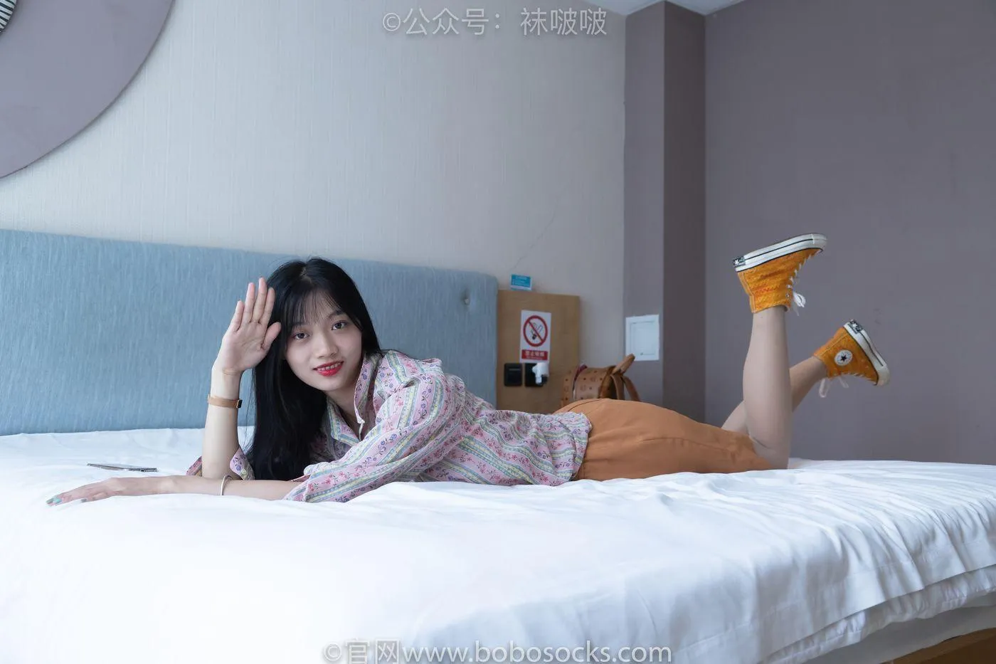 [BoBoSocks袜啵啵]NO.008 涵涵-帆布鞋、白色短棉袜、肉丝 [139P]插图